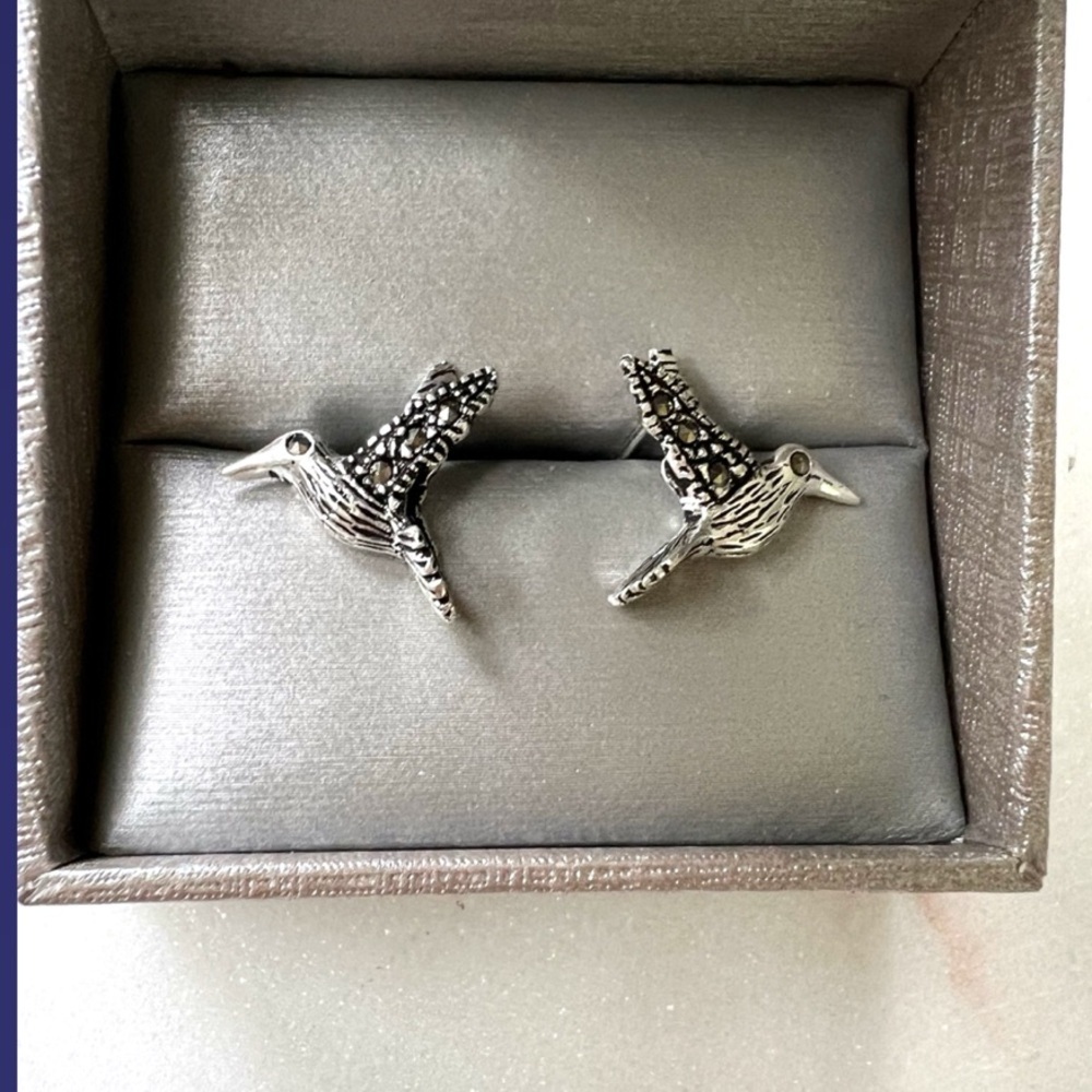 Elegant Silver .925  hummingbird Earrings